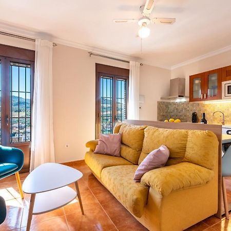 Valle de Abdalagís Casa Angelita Caminito Del Rey, Duplex Con Terraza En El Centro De Andalucia 게스트하우스 외부 사진
