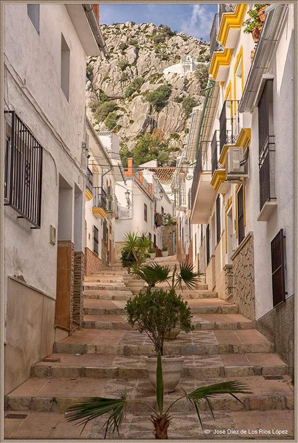 Valle de Abdalagís Casa Angelita Caminito Del Rey, Duplex Con Terraza En El Centro De Andalucia 게스트하우스 외부 사진