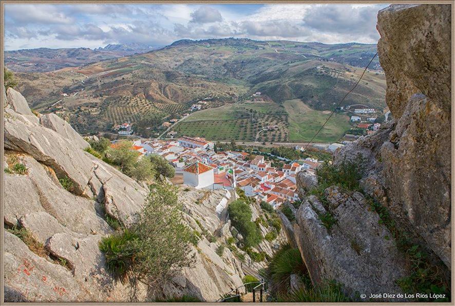 Valle de Abdalagís Casa Angelita Caminito Del Rey, Duplex Con Terraza En El Centro De Andalucia 게스트하우스 외부 사진